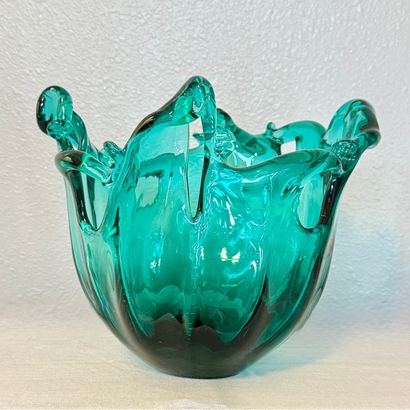 Large Murano Handblown Teal Crystal Bowl - Picture 5 of 11